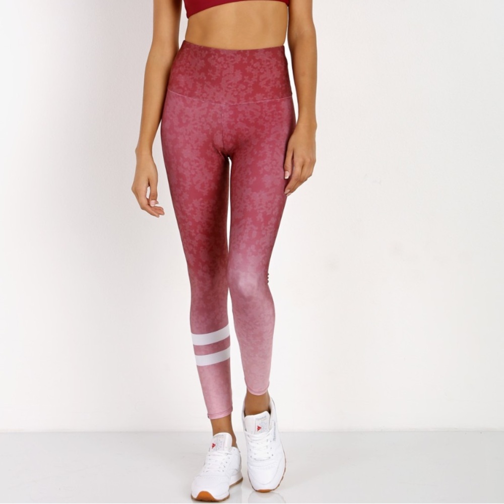 Onzie graphic midi legging yoga pants S/M New! In blush Ombré